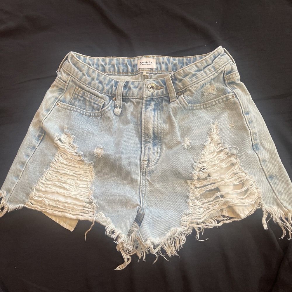 Special A Shorts Size 3